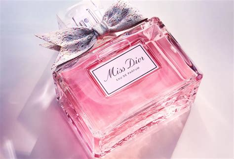 parfum dior pink|christian dior perfume pink bottle.